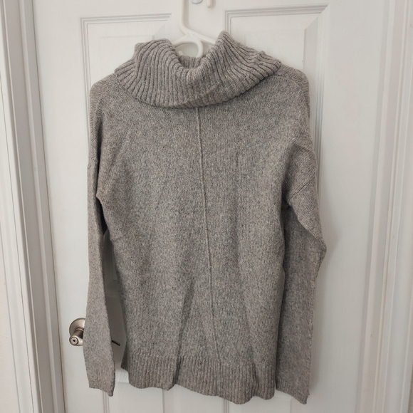 Gap Grey Cowl Neck Wool Blend Sweater M - Picture 4 of 5